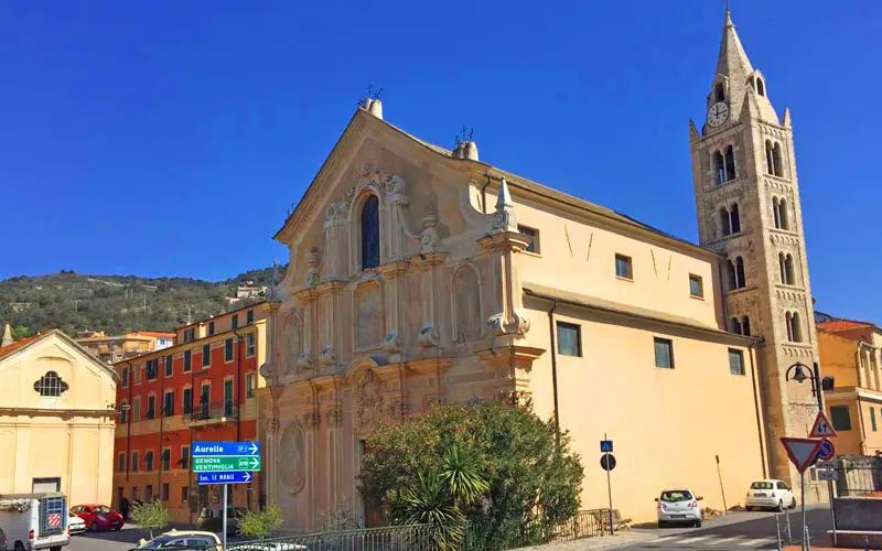 Finalpia, borgo e natura a Finale Ligure